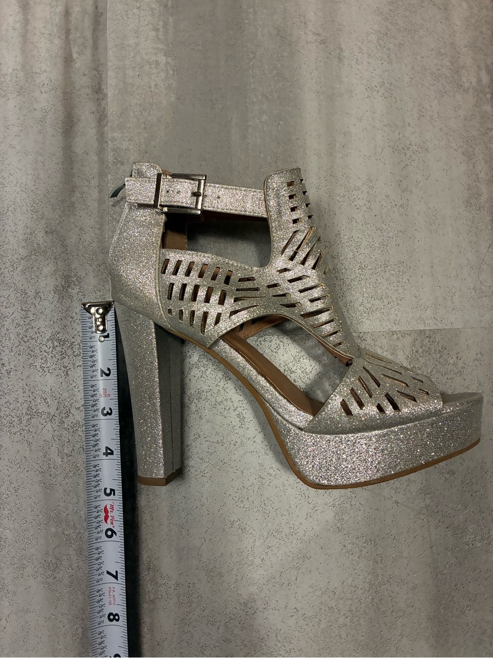 TOP Moda Silver Glitter Cutout Platform Sandals - Picture 5 of 8